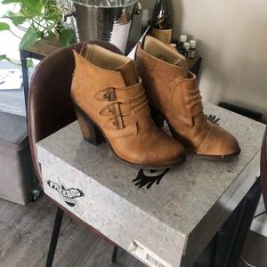 Freebird malbec booties